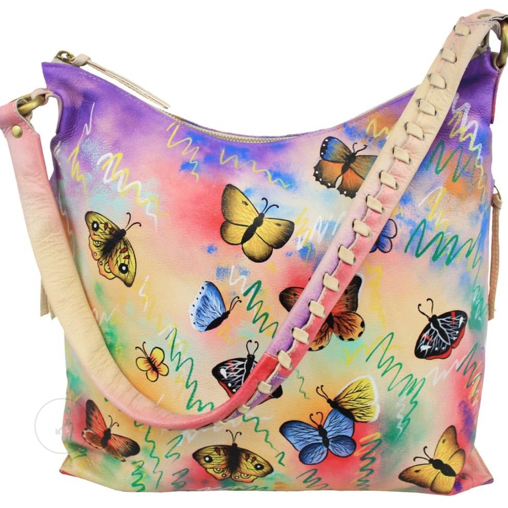Magnifique NWT hand-painted leather butterfly shoulder bag.